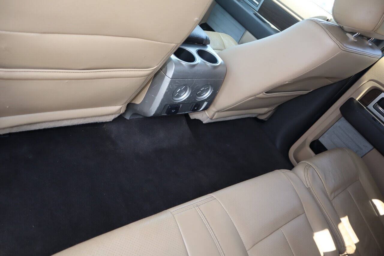 Used 2014 Ford F150 Lariat w/ Equipment Group 501A Mid RWD image 16