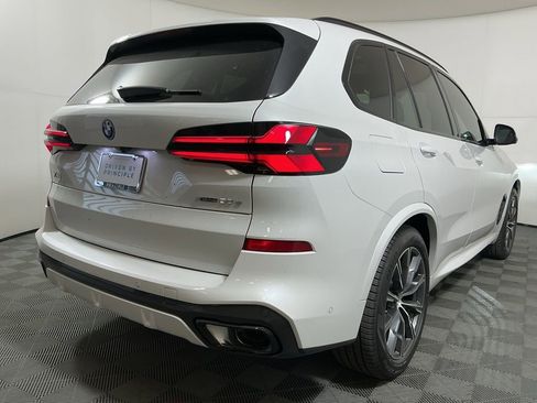 New 2026 BMW X5 xDrive50e w/ M Sport Package image 6