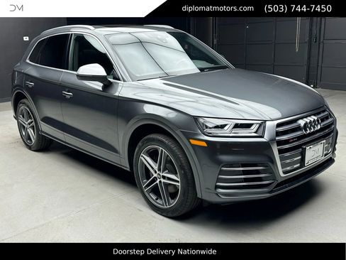 Used 2020 Audi SQ5 Premium Plus w/ Premium Plus Package image 9