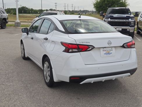 Used 2021 Nissan Versa S w/ Electronics Package FWD image 5