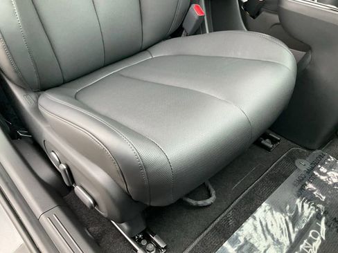 Used 2025 Hyundai Ioniq 5 SEL image 58