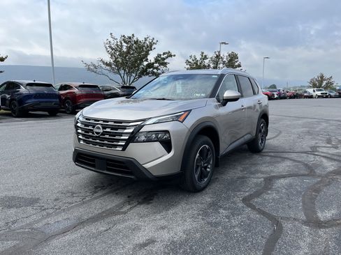 New 2026 Nissan Rogue SV w/ SV Premium Package image 9