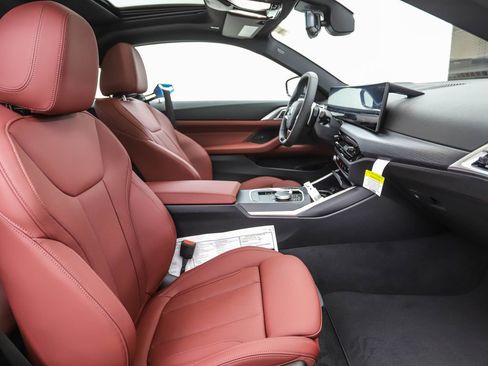 Used 2025 BMW 430i xDrive Coupe w/ Premium Package image 22