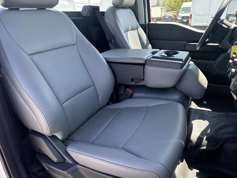 New 2025 Ford F550 2WD Regular Cab Super Duty image 31