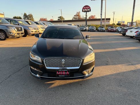 Used 2017 Lincoln MKZ Premiere image 3