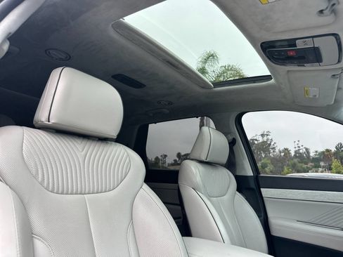 Used 2023 Hyundai Palisade Calligraphy w/ Winter Package FWD image 19