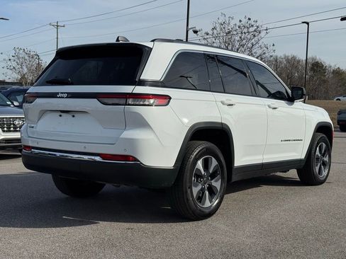 Used 2022 Jeep Grand Cherokee Limited 4xe image 12