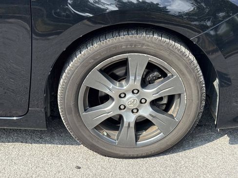 Used 2017 Toyota Sienna SE Premium FWD image 10