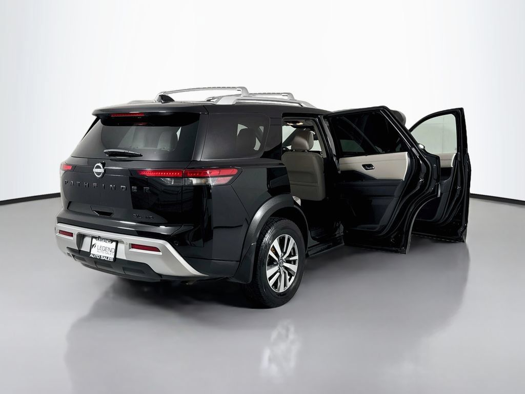 Used 2023 Nissan Pathfinder SL w/ Black Appearance Package AWD/4WD image 24