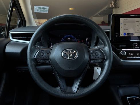 Used 2026 Toyota Corolla LE FWD image 33