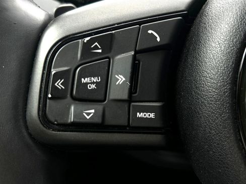 Used 2016 Jaguar F-TYPE Convertible image 31