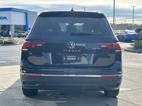 Used 2022 Volkswagen Tiguan SE image 6