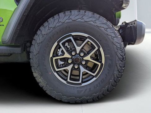 New 2026 Jeep Wrangler Unlimited Rubicon AWD/4WD image 10