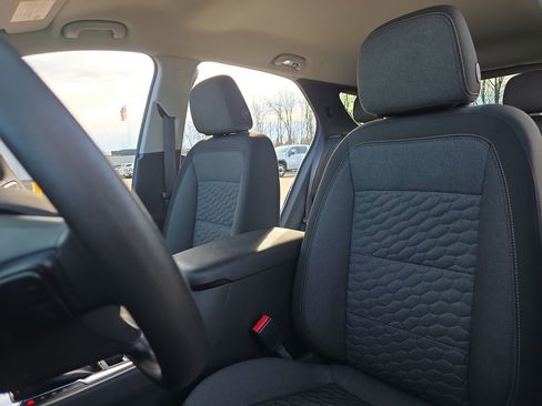 Used 2018 Chevrolet Equinox LT image 14