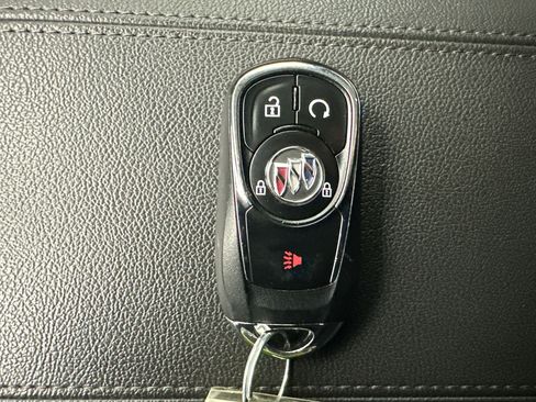Certified 2023 Buick Encore GX Preferred w/ Cold Weather Comfort Package AWD/4WD image 30