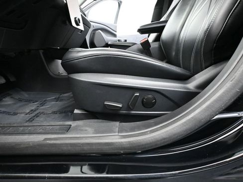 Used 2021 Ford Mustang Mach-E Select image 21