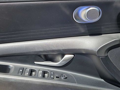 Used 2024 Hyundai Elantra SEL FWD image 20