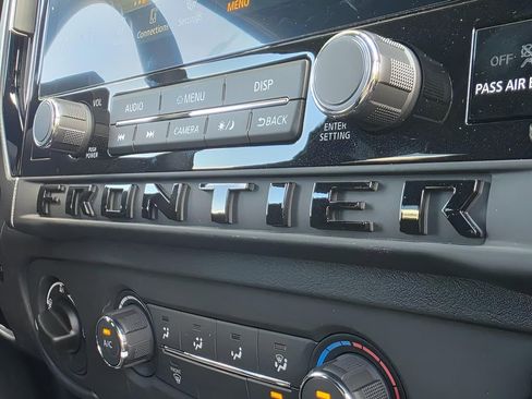 New 2026 Nissan Frontier SV w/ Tow Package image 15