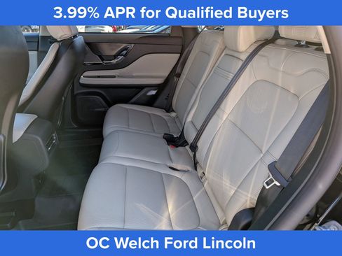 Certified 2025 Lincoln Corsair FWD w/ Equipment Group 101A image 17
