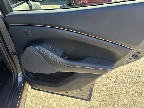 Used 2023 Ford Mustang Mach-E Premium image 16