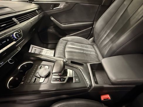 Used 2017 Audi A4 2.0T w/ Convenience Package image 32