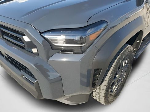 Used 2026 Toyota 4Runner SR5 AWD/4WD image 27