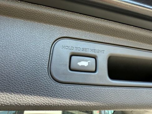 Used 2025 Honda Odyssey Touring image 10