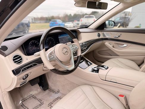 Used 2020 Mercedes-Benz S 560 4MATIC Sedan image 20