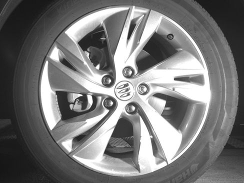 Used 2025 Buick Encore GX Preferred AWD/4WD image 12