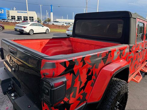 Used 2020 Jeep Gladiator Sport w/ Quick Order Package 24S AWD/4WD image 5