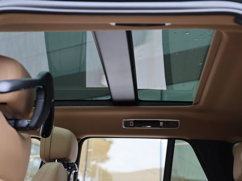 New 2026 Land Rover Range Rover SE AWD/4WD image 15