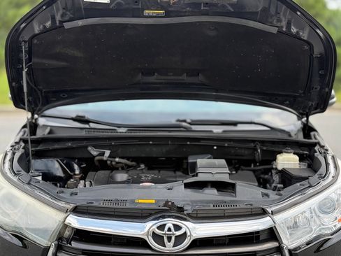 Used 2016 Toyota Highlander LE FWD image 49