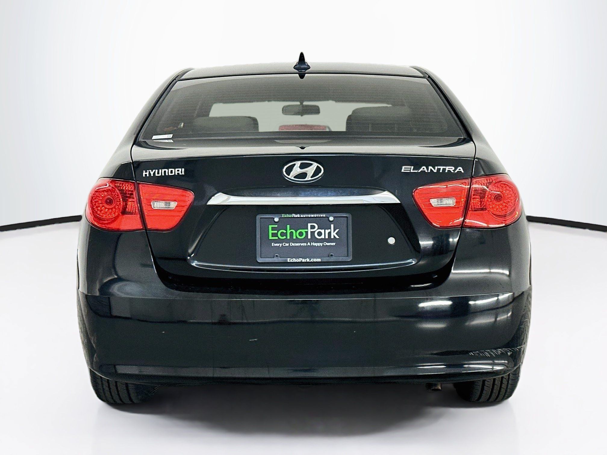 Used 2010 Hyundai Elantra SE FWD image 7