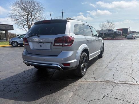 Used 2018 Dodge Journey Crossroad w/ Nav & Sun Group AWD/4WD image 6