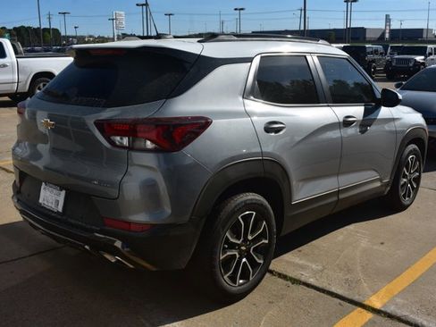 Used 2023 Chevrolet TrailBlazer ACTIV w/ Convenience Package image 3