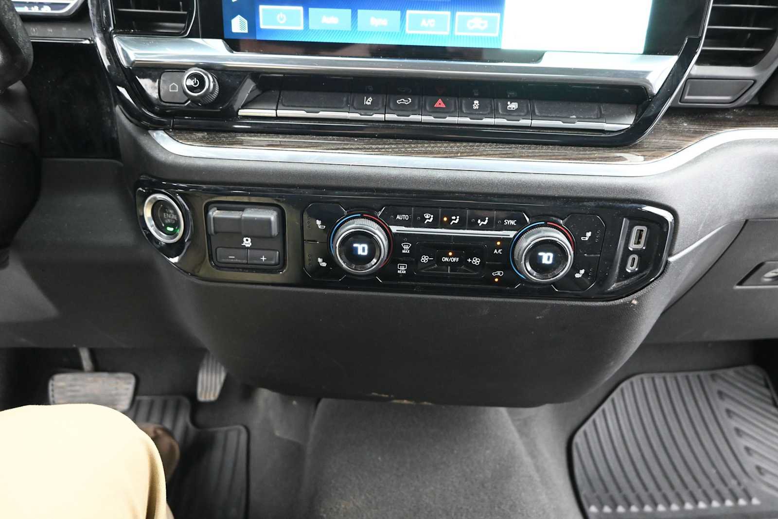 Used 2025 Chevrolet Silverado 2500 LT w/ Convenience Package AWD/4WD image 25