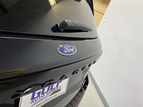 Used 2025 Ford Explorer ST-Line AWD/4WD image 17