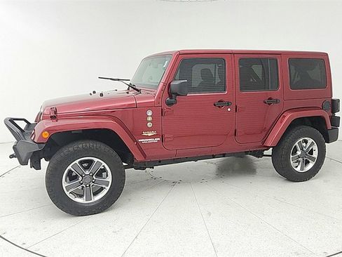 Used 2013 Jeep Wrangler Unlimited Sahara w/ Connectivity Group image 2