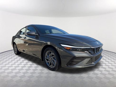 New 2026 Hyundai Elantra Blue image 3