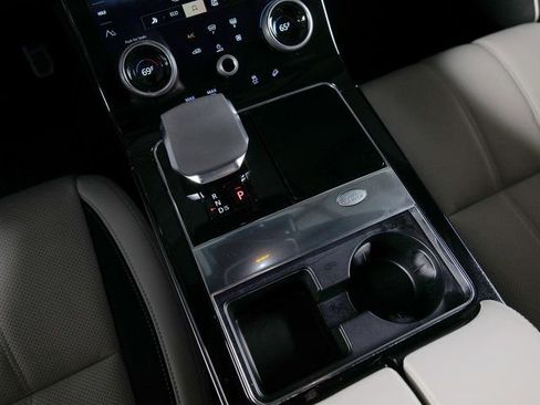 Used 2023 Land Rover Range Rover Velar R-Dynamic S image 13