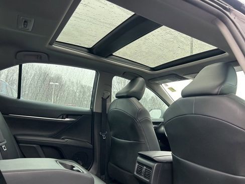 Used 2021 Toyota Camry XSE image 16