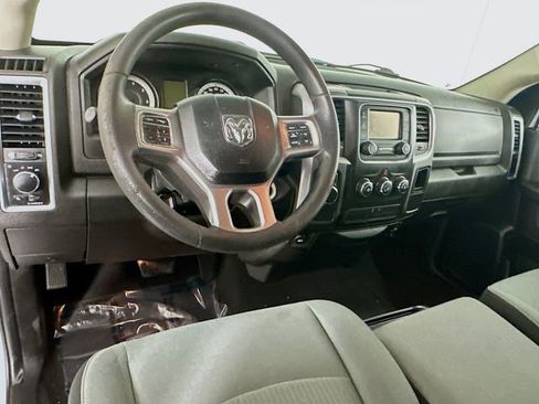 Used 2022 RAM 1500 Classic SLT image 11