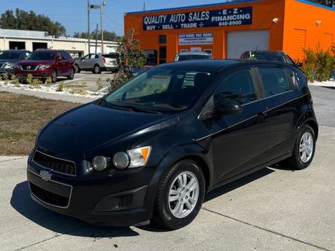 Used 2015 Chevrolet Sonic LT image 2