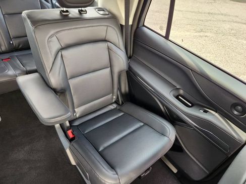 New 2027 Lincoln Navigator Premiere AWD/4WD image 14