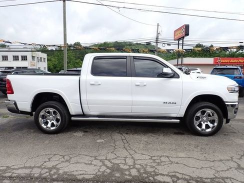 Used 2025 RAM 1500 Laramie AWD/4WD image 9