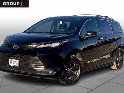 Used 2024 Toyota Sienna XLE Woodland Edition