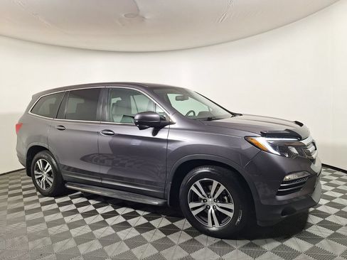 Used 2017 Honda Pilot EX-L image 3