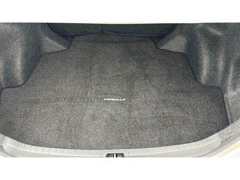 Used 2016 Toyota Corolla LE FWD image 23