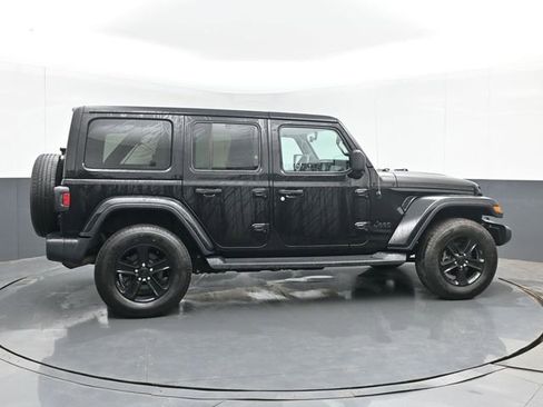 Used 2020 Jeep Wrangler Unlimited Sahara image 15