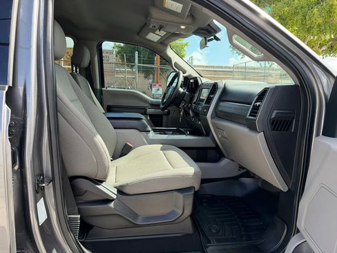 Used 2021 Ford F250 XLT w/ XLT Premium Package image 14